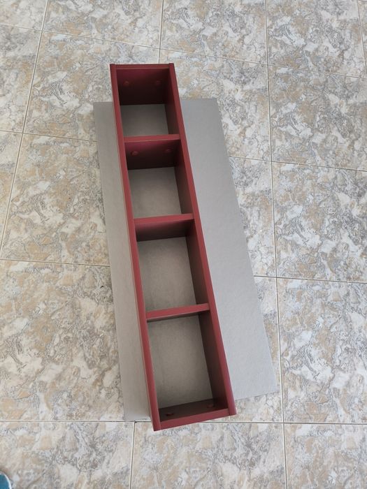Secretaria c/peça exposição amovível