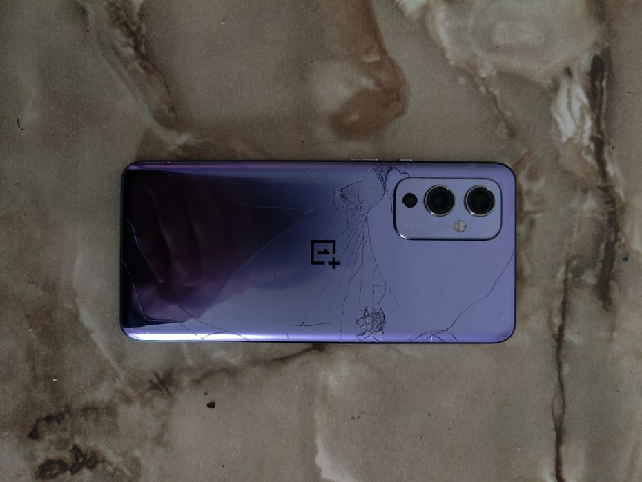 Смартфон Oneplus 9