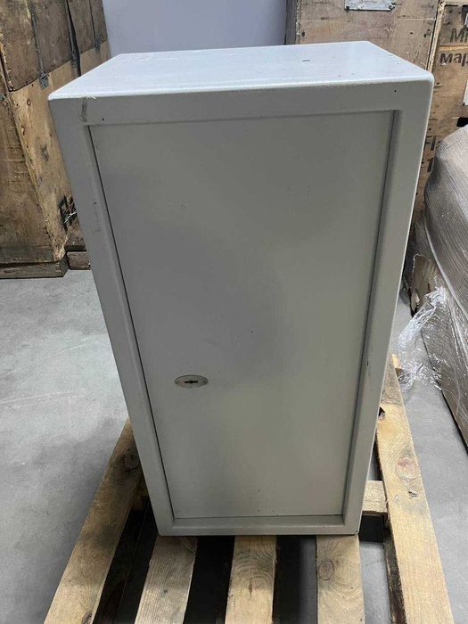 сейф банківський паритет  класний стан ціна