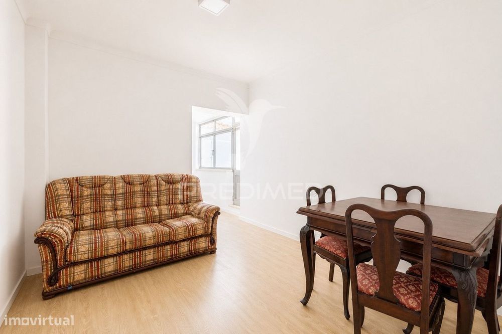 Apartamento T2 no Centro de Alcobaça