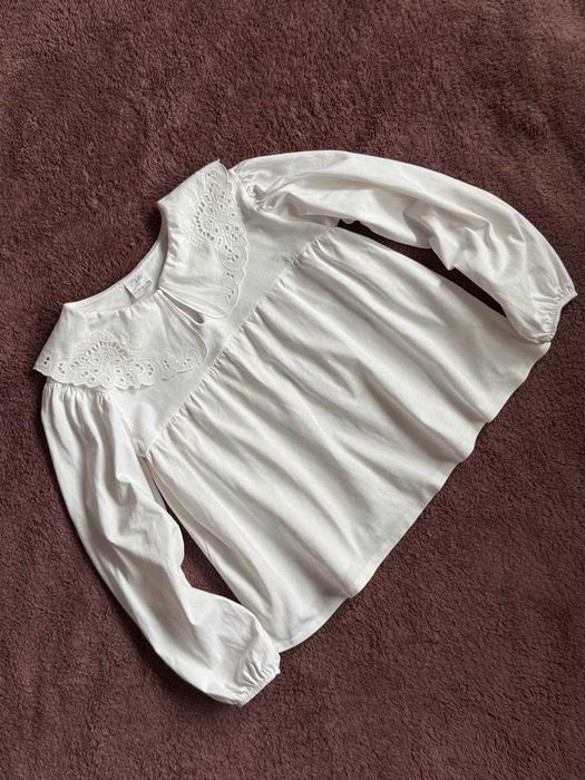 Дуже класна сорочка Zara з вишивкою для дівчинки на зріст 152см