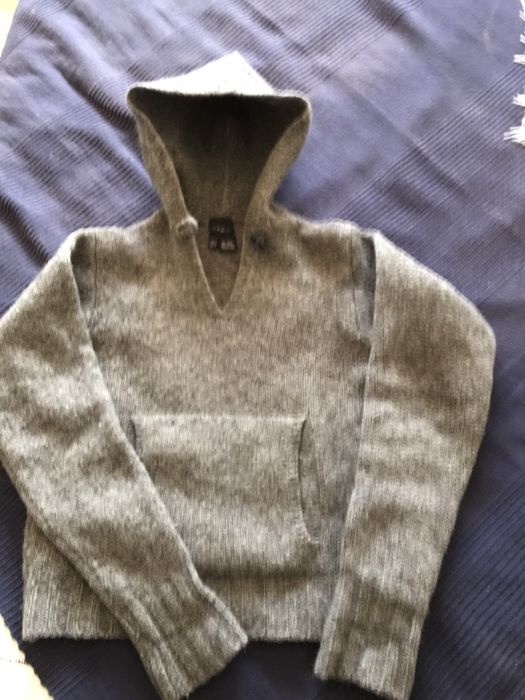 Macacão verde esmeranda e camisola Zara