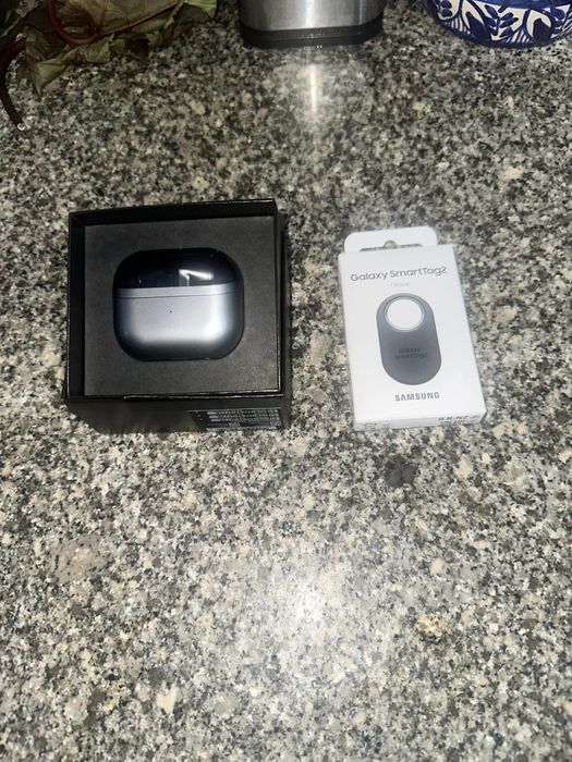 Galaxy Buds3 Pro + Galaxy SmartTag2