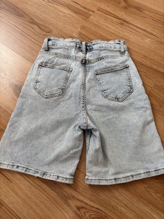 Жіночі шорти xs.