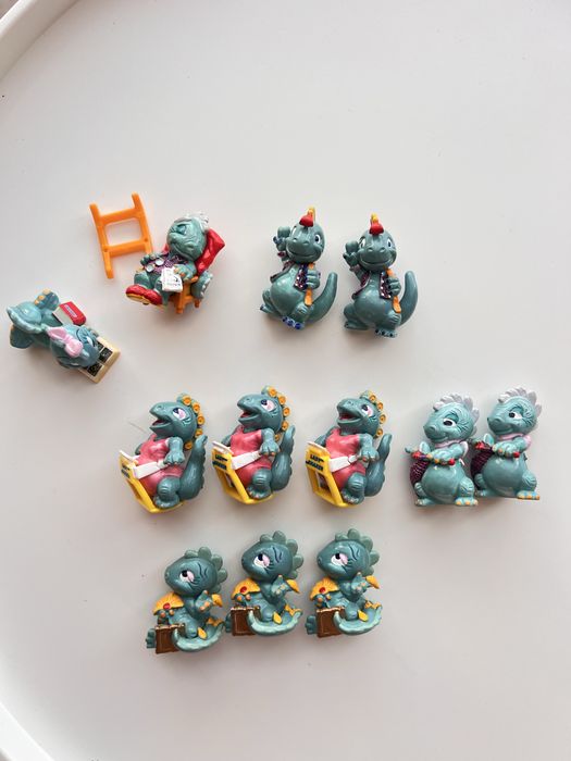 Продам игрушки киндер