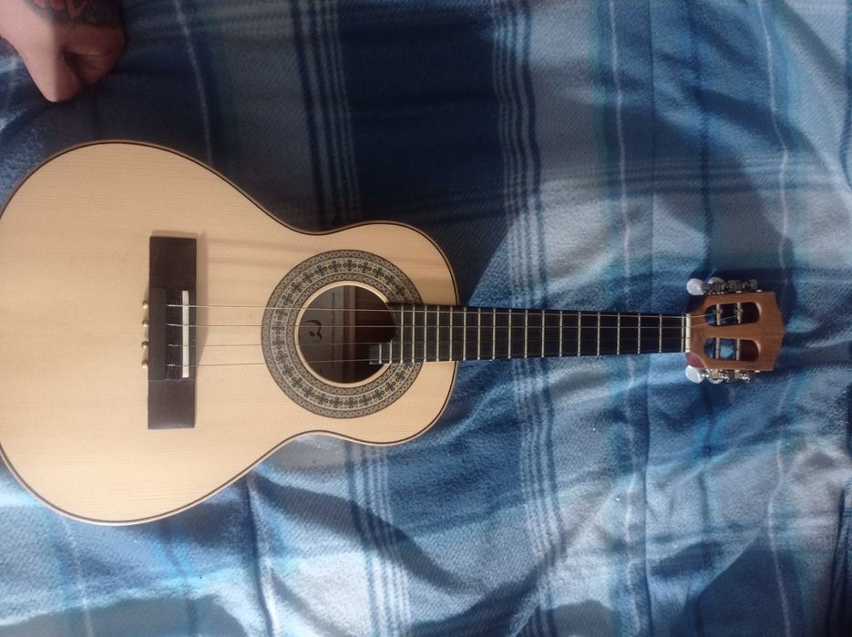 Cavaquinho Brasileiro Artimúsica Modelo CV50C