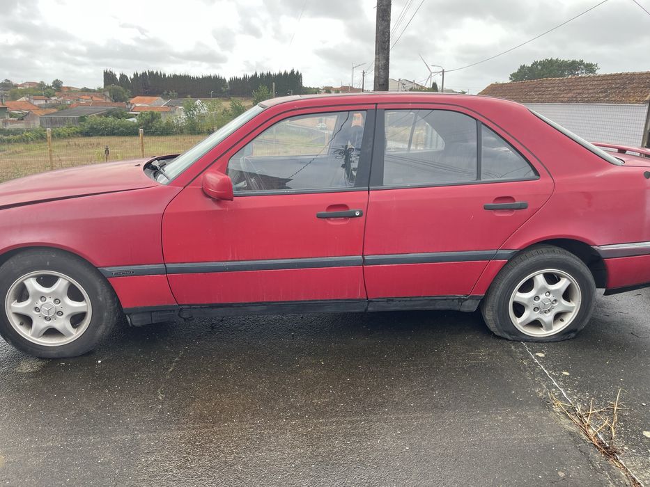 Mercedes-Benz C220 — photo 5