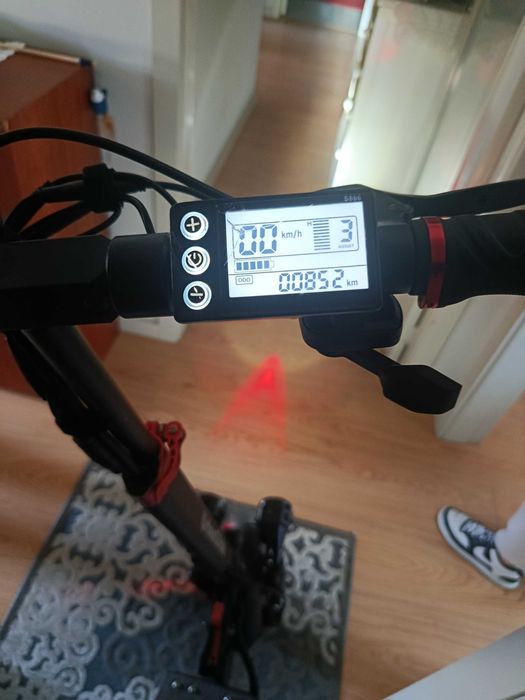 Trotineta elétrica UrbanGlide e-cross pro boost