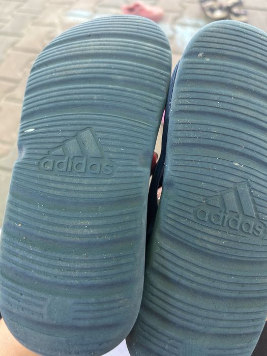 Sandaly adidas r.31