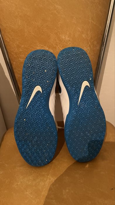Nike Tiempo X – Tamanho 41 – Branco/Azul – Usados uma vez