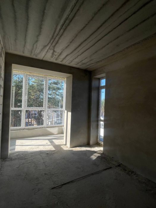 Продам видову квартиру за вигідну ціну! Вид на ліс!