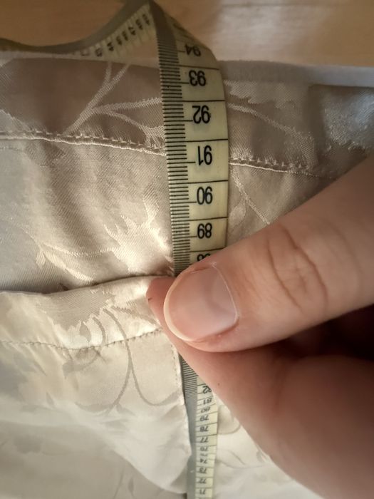 Koszula nocna śliski materiał kremowa