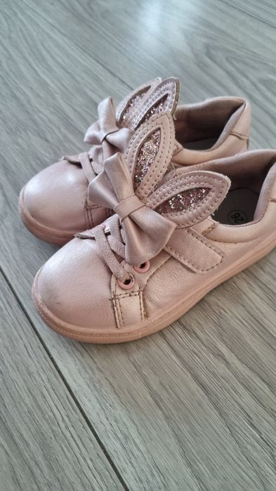 Buty adidaski trampki kokardka z uszkami r.26