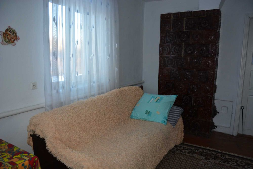 Затишний будинок для спокійного відпочинку біля лісу і водойми