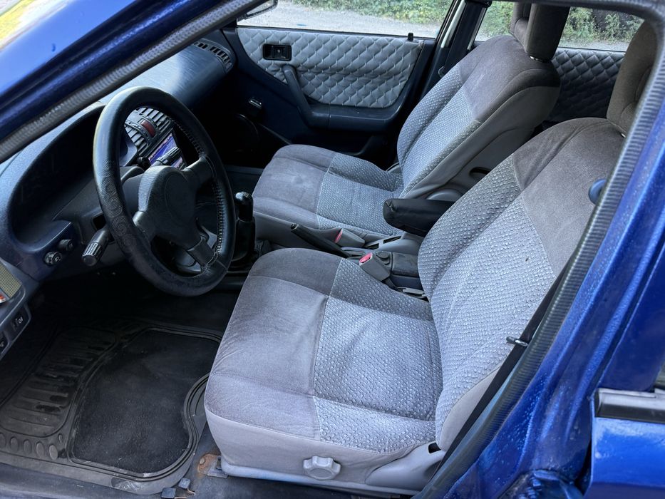 Mazda 323F 1.6 газ/бенз. 1993 года. Офомление.