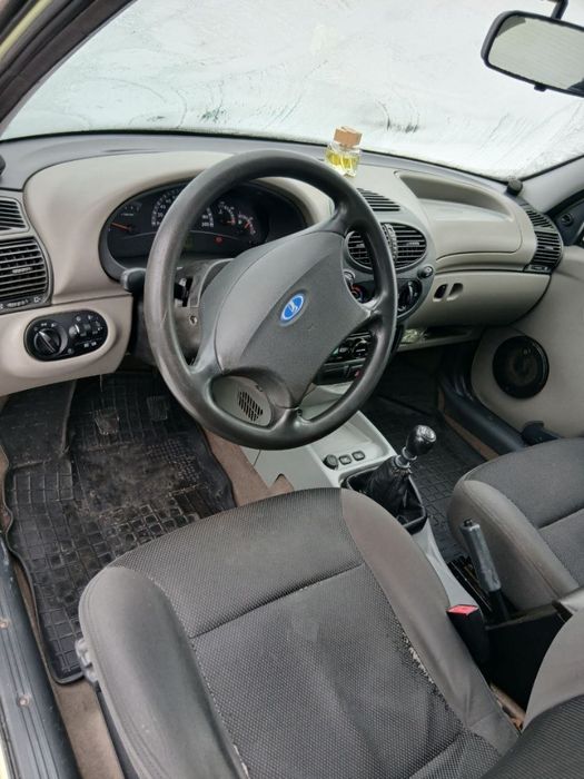 Продам Лада Каліна 2006 рік , газ бензин в дуже гарному стані.