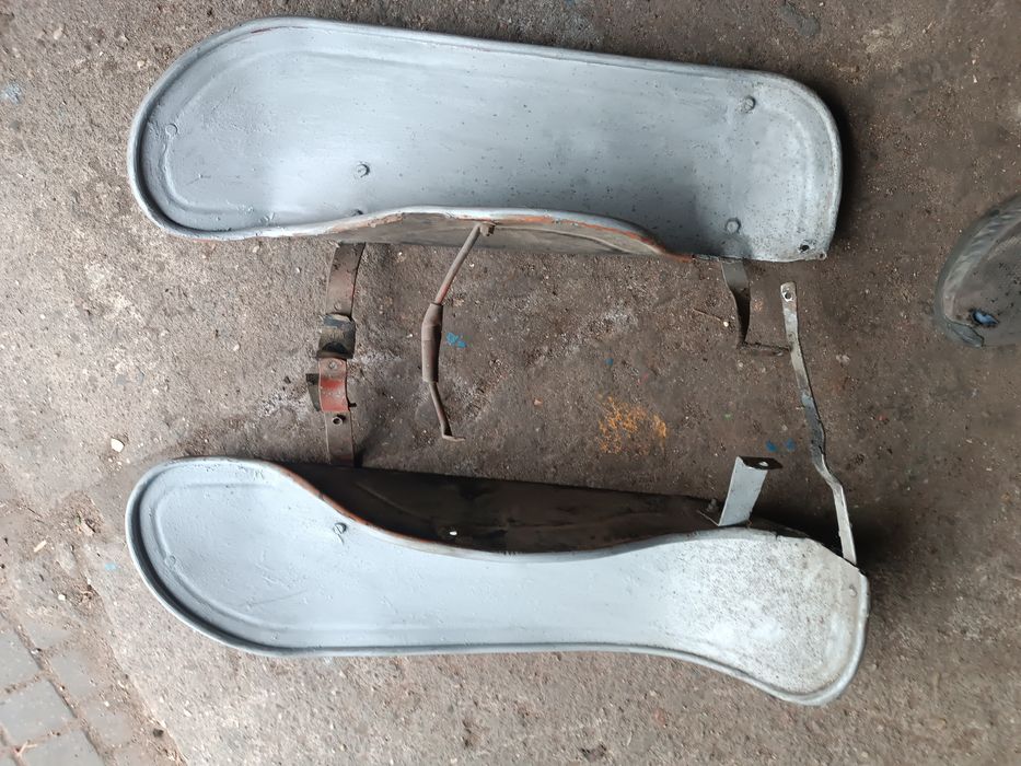 Osłony na nogi WSK z uchwytami komplet