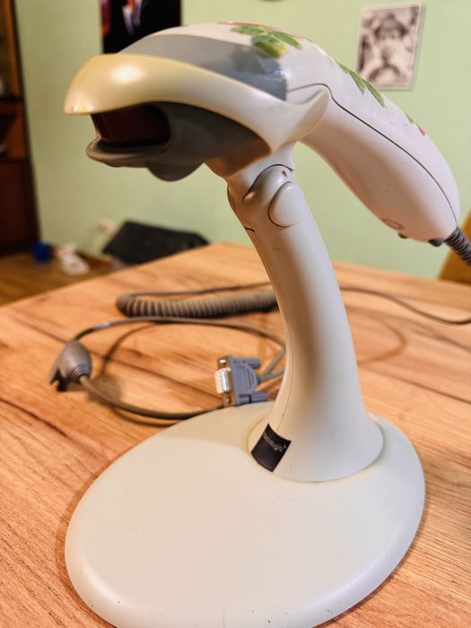 Професійний сканер штрих-кодів Metrologic MS9520 Voyager + підставка