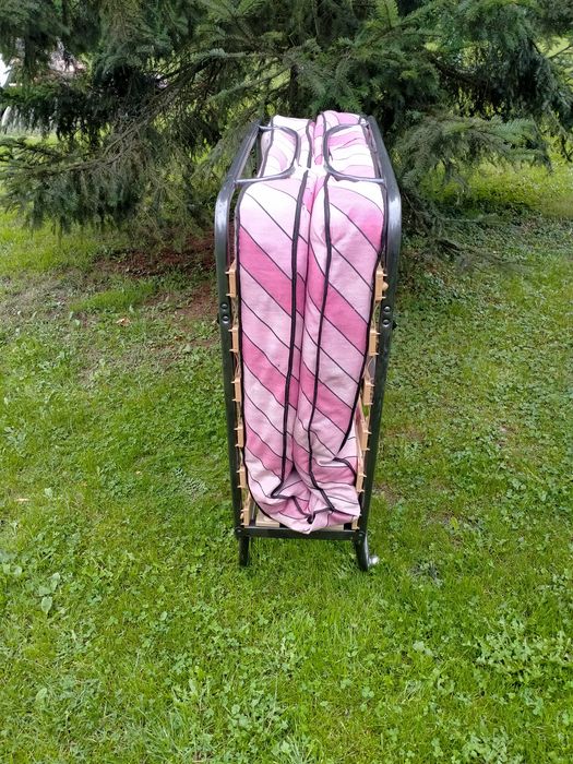 Łóżko turystyczne