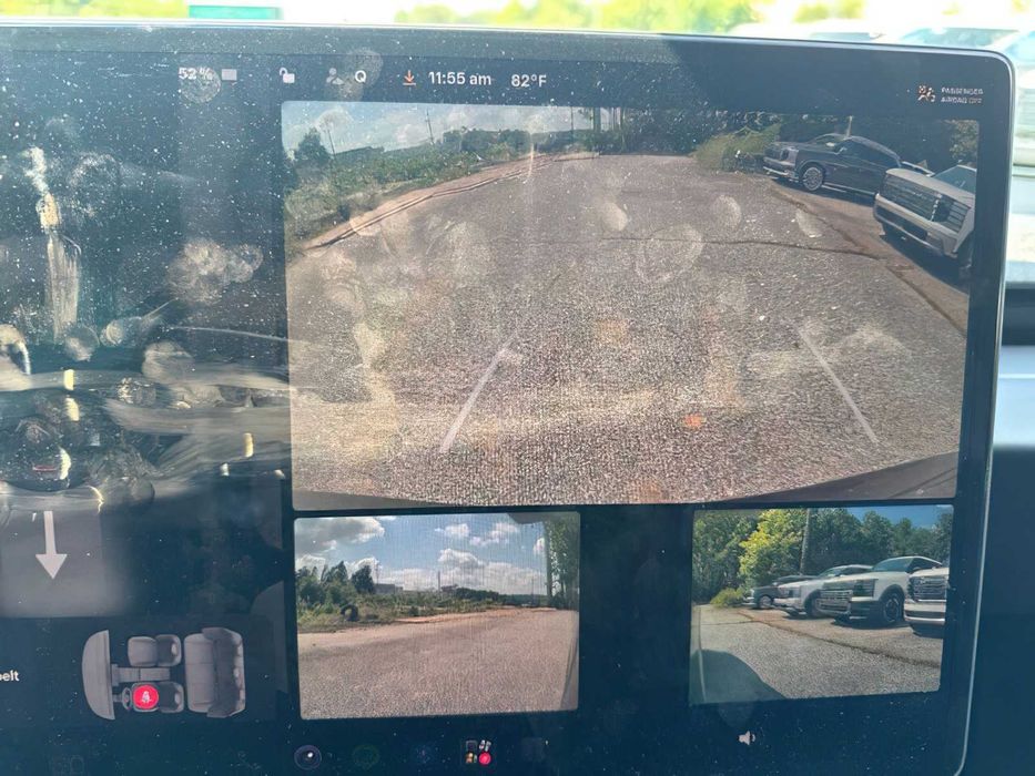 Tesla Model 3      2025