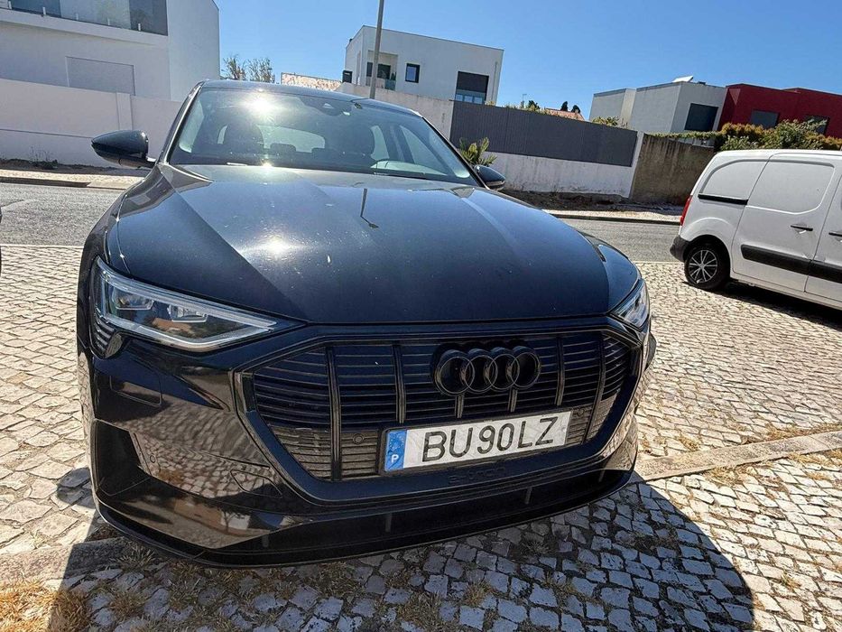 ETRON Q55 ELétrico