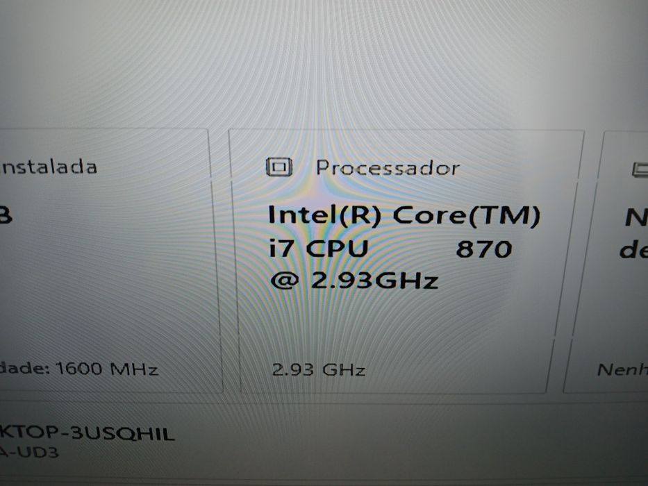 Torre  Processador I7  8GB de memória
