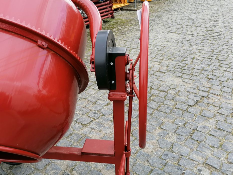 Betoneira LIS 200 Lts monofásica (nova)