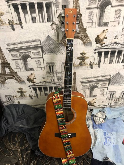 Продам гитару, акустика