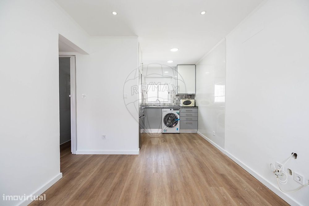 Apartamento T2 para venda — Pontinha E Famões, Lisboa