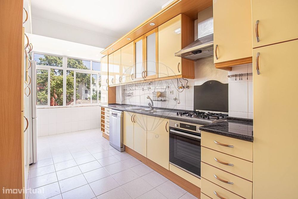 Apartamento T1 para arrendamento