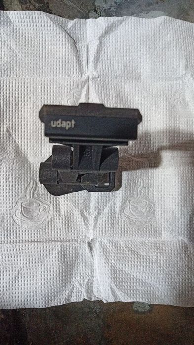 Кріплення на шолом для приладу нічного бачення