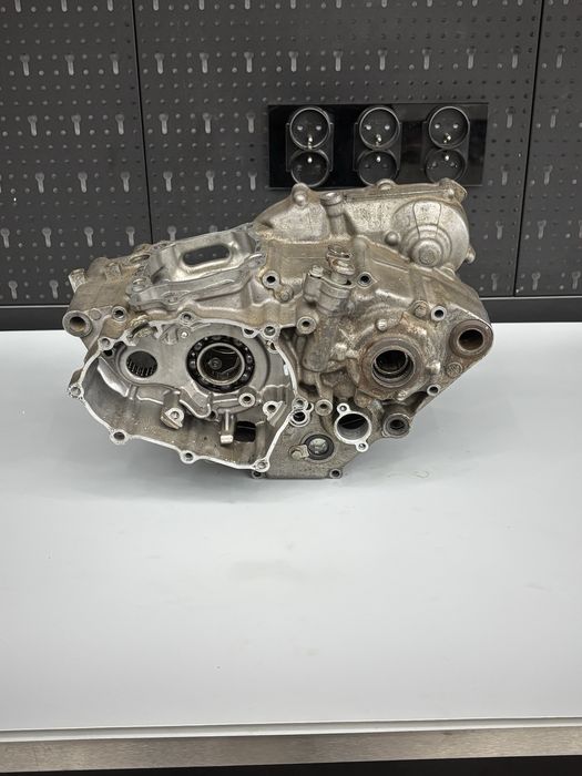 Dawca Części YAMAHA YZF250 R 06-09 Kartery Skrzynia Głowica Wał Cdi