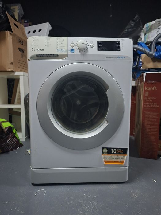 Máquina de Lavar Roupa Indesit