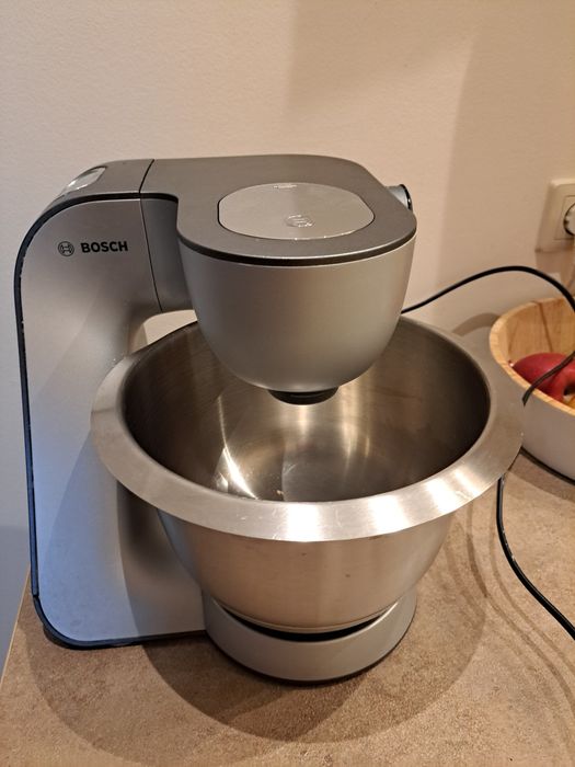 Robot kuchenny planetarny BOSCH MUM58364 (1000W)