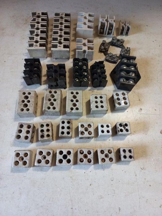 Kostki elektryczne ceramika PRL