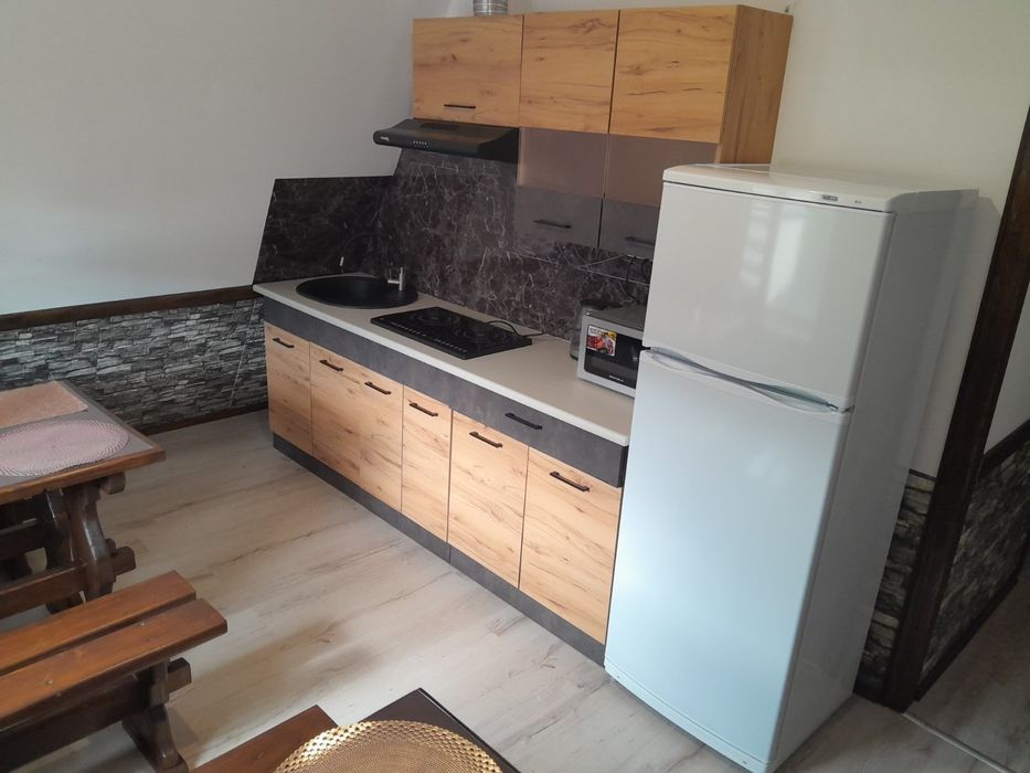 Здається приватна садиба з басейном +чан(Тухля)