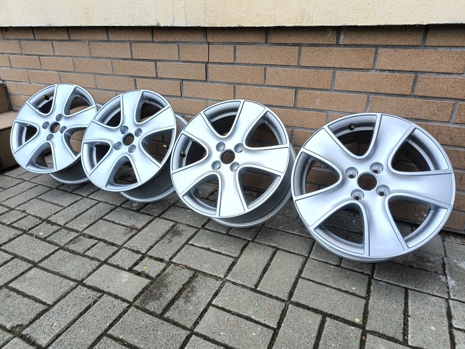 Felgi Aluminiowe 16 Cali 4x100 6.5Jx16 ET44 Renault Clio IV Duster OE