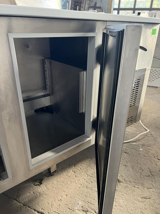 Стол холодильный