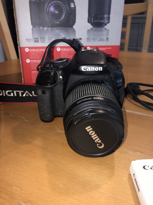 Canon EOS 600D + acessórios