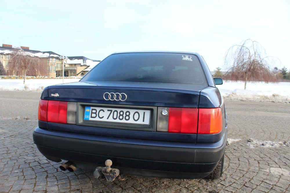 Audi 100 1993 ідеальний стан,газ бензин