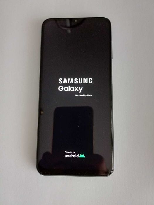 Samsung Galaxy A13 desbloqueado, em muito bom estado e a funcionar perfeitamente.