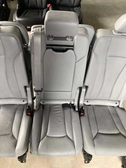 2 ряд сидінь сидіння сидения колір сірий Audi Q7 4M 2015 - 2021