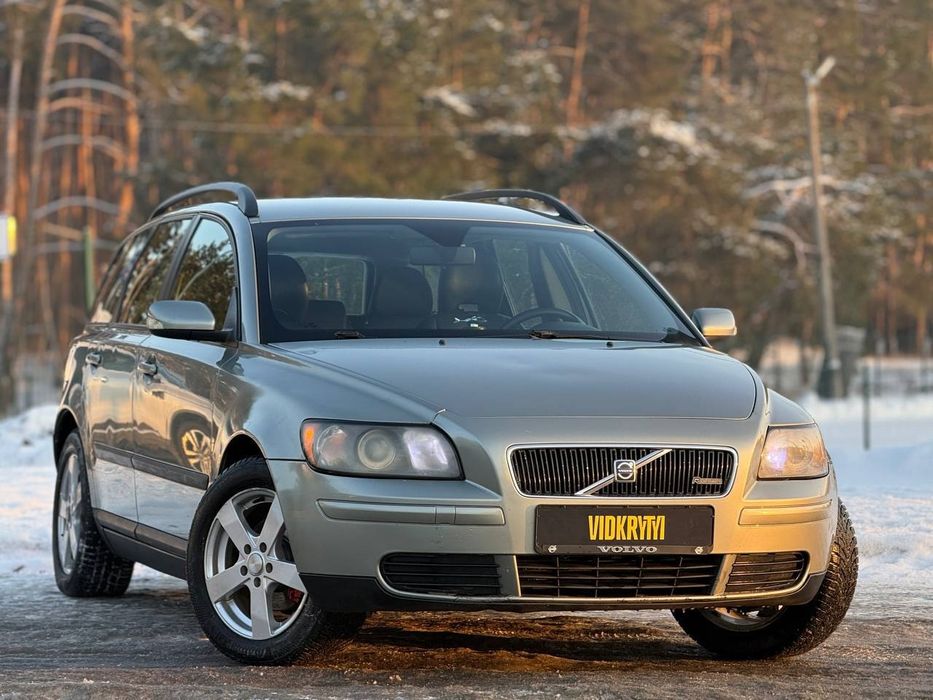 Volvo v50, 2006 року, 1.6 дизель, механіка, 274т.км.
Надійний дизельни