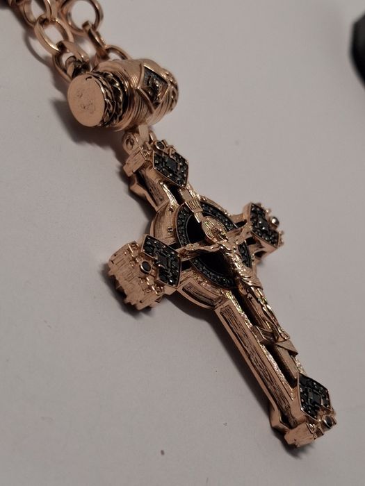 Золотая цепочка с крестом  ручная работа Золотий ланцюжок з хрестиком