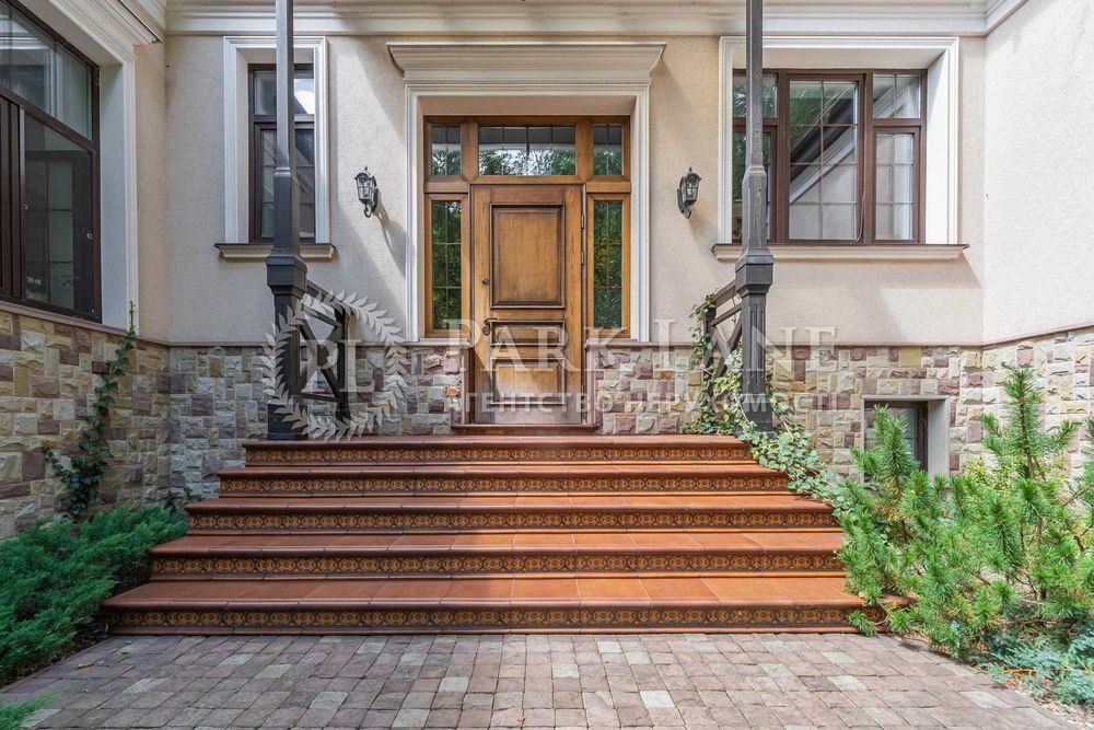 Будинок, який будувався для себе. Тихий центр міста | 292 м² | Вулиця Добросусідська