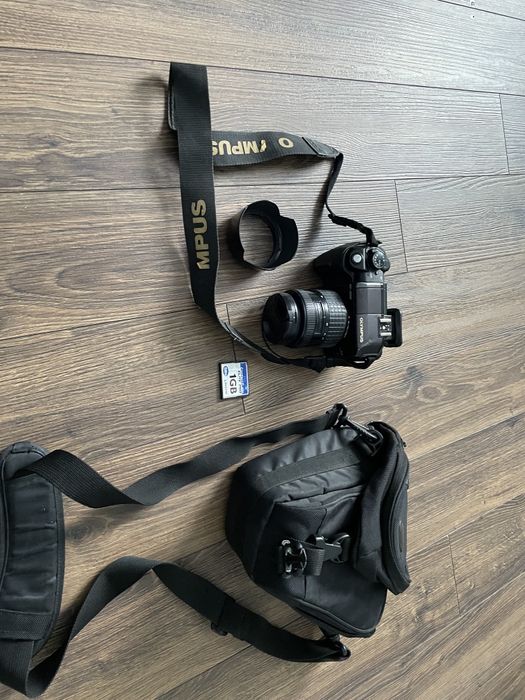 Olympus E300  sprawny brak ładowarki