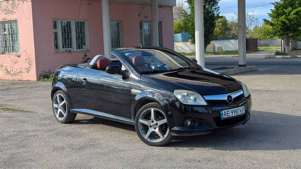 Opel Tigra кабриолет 1.4