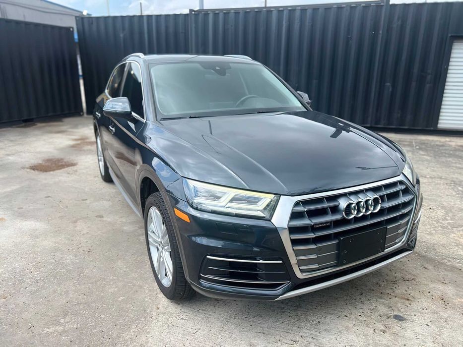 Audi Q5      2020