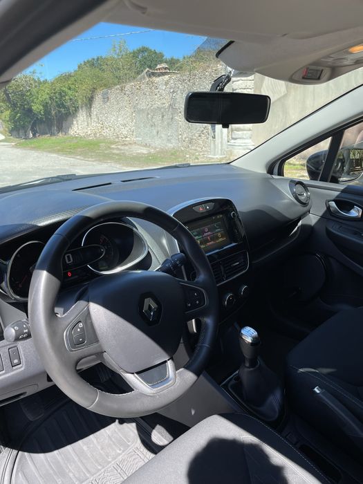 Renault clio 1.5dCi 90cv 2019 limited — photo 5
