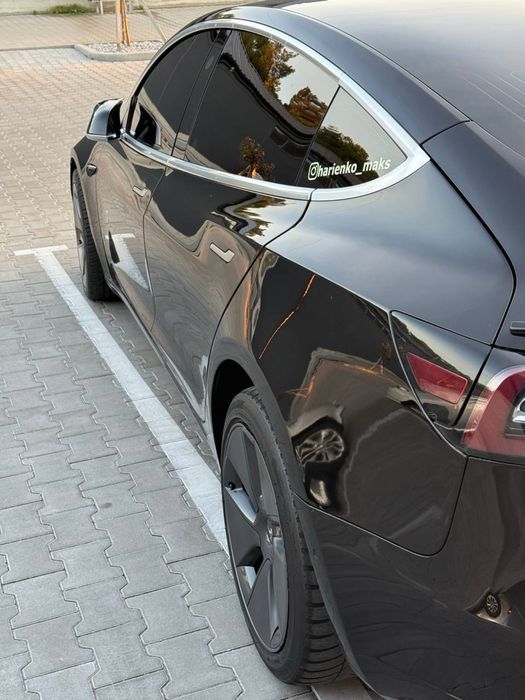 Tesla model 3 long  range dual motor